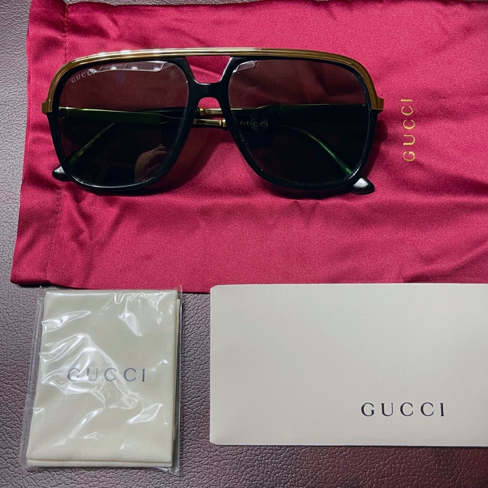 Gucci Sunglasses GG0200S